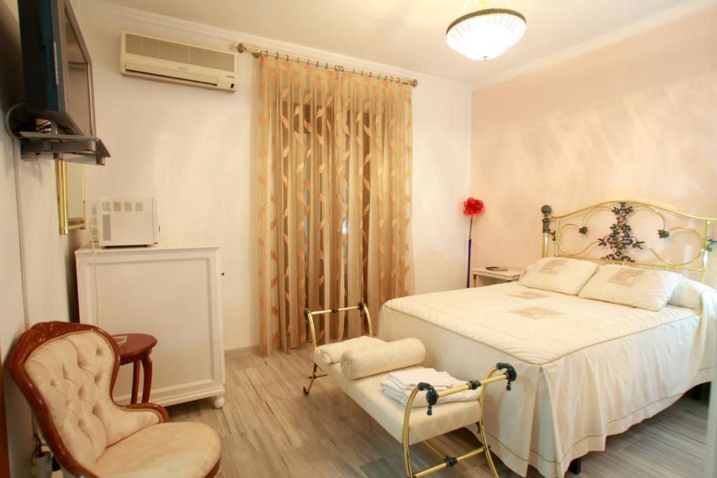 Hostal Jiménez Azuaga Szoba fotó