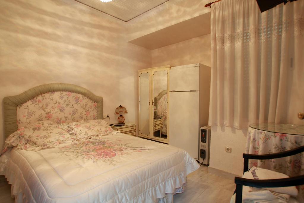 Hostal Jiménez Azuaga Szoba fotó